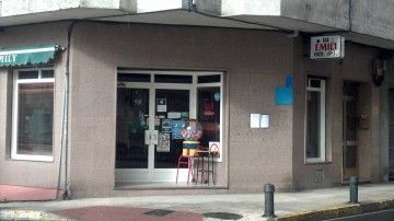 Cafeteria-Bar Emily