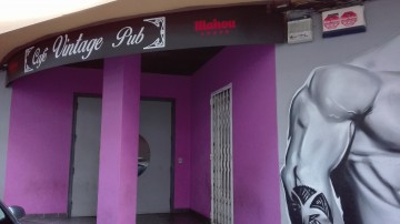 Cafe Vintage Pub