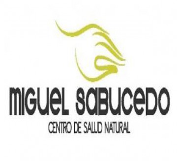 Miguel Sabucedo Centro de Salud Natural / Miguel F